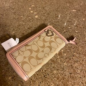 Coach wallet